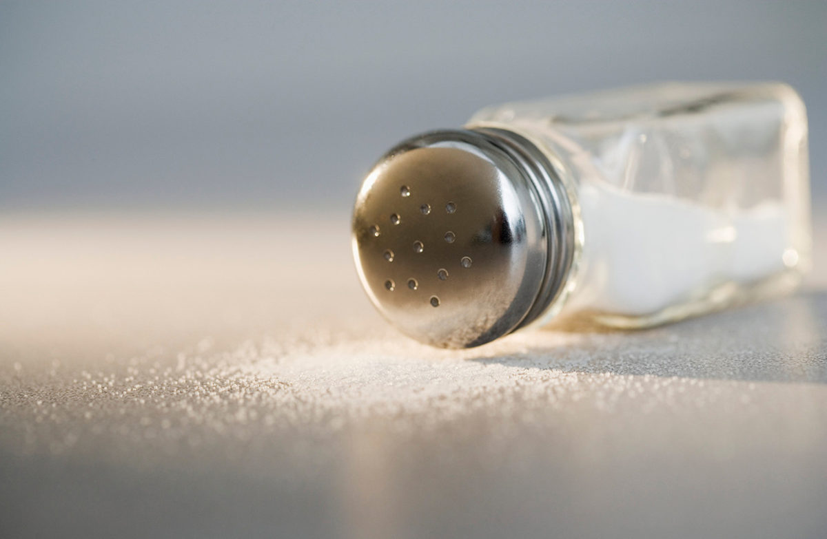 Qué efectos provoca el exceso de sal